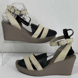 Crocs Leigh II Wedge Sandal Sz 8 Oatmeal Mushroom Strappy Heel Platform